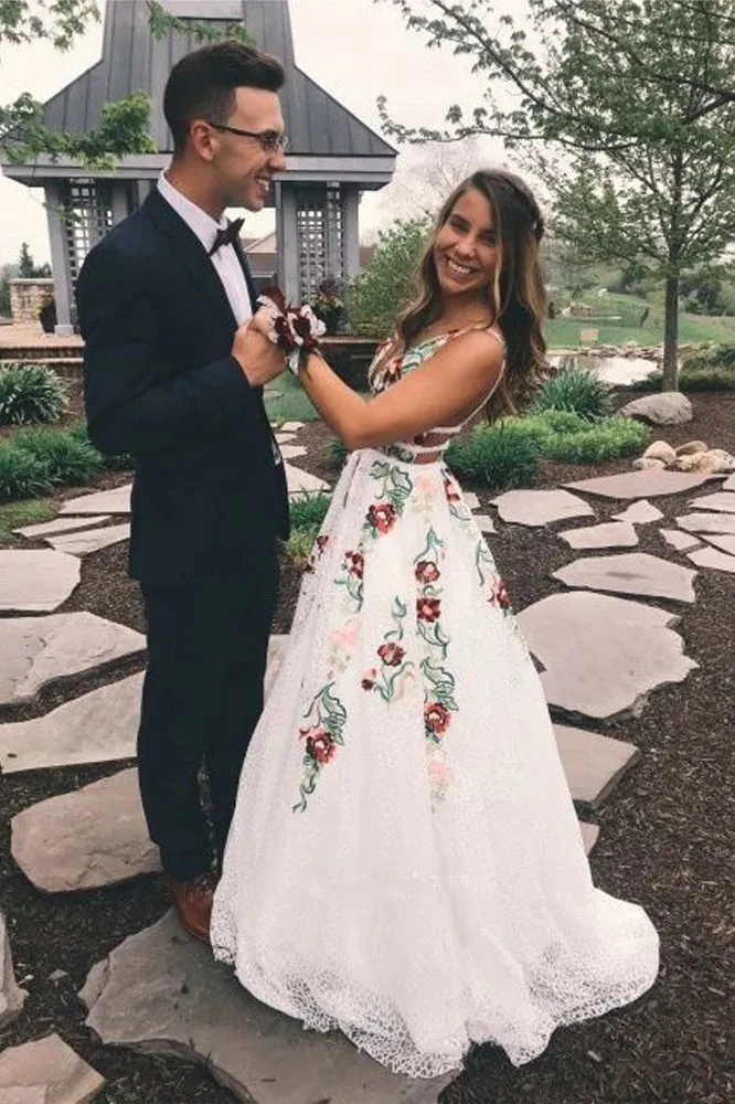 A Line V Neck Ivory Lace Prom Dresses with Flowers, Long Party Dresses with Appliques UQP0001