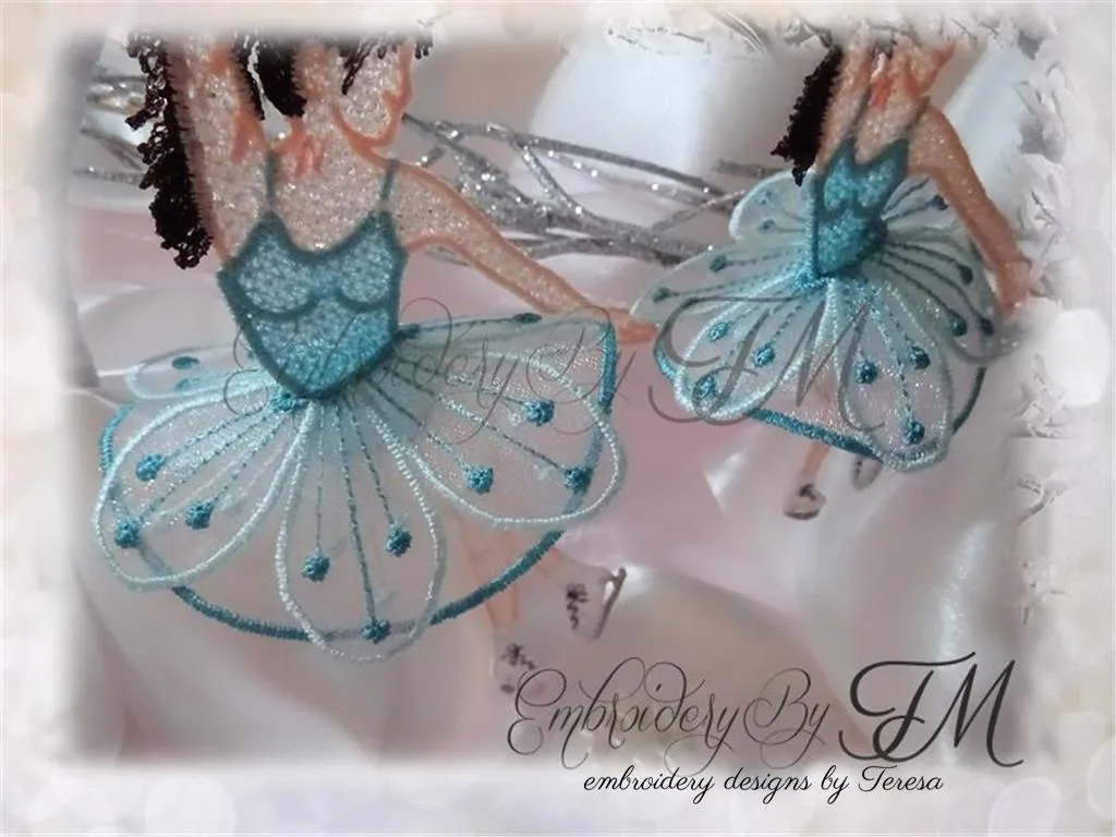 Figure skater doll / two sizes