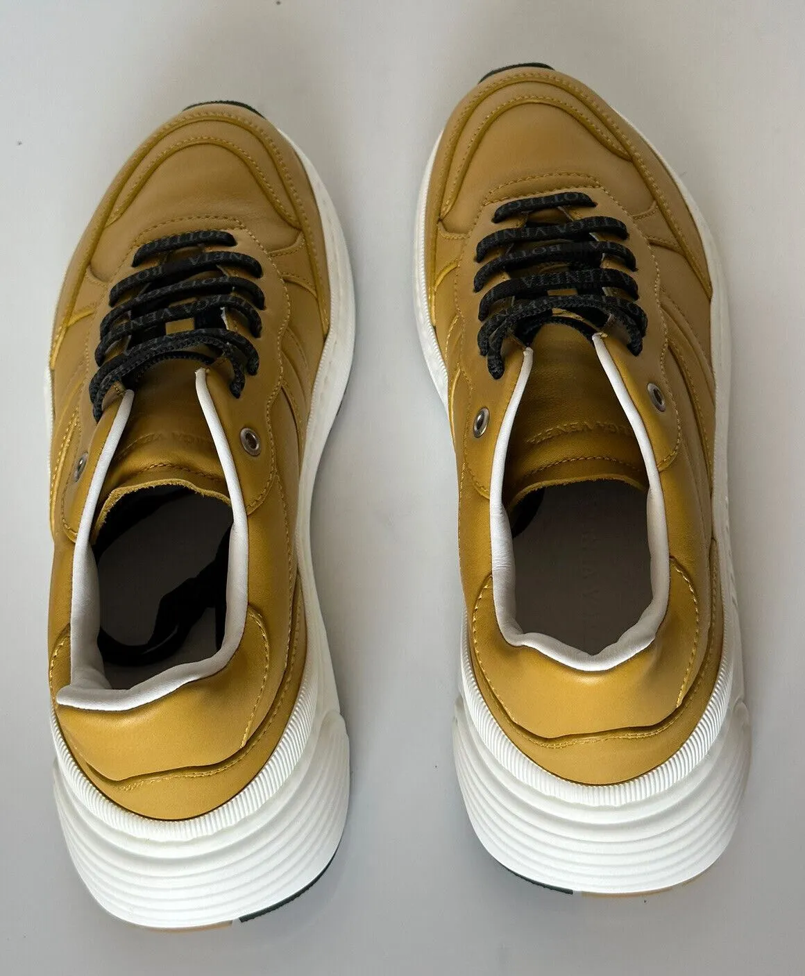 NIB $850 Bottega Veneta Men’s Butterscotch Leather Sneakers 7.5 US 565646 7721
