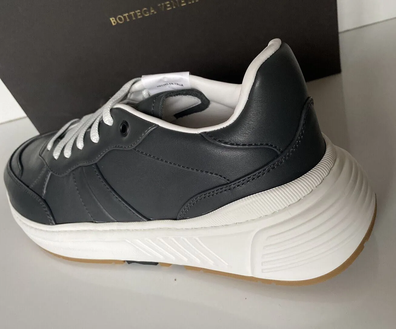 NIB $850 Bottega Veneta Men’s Gray Calf Leather Sneakers 7.5 US 565646 2015